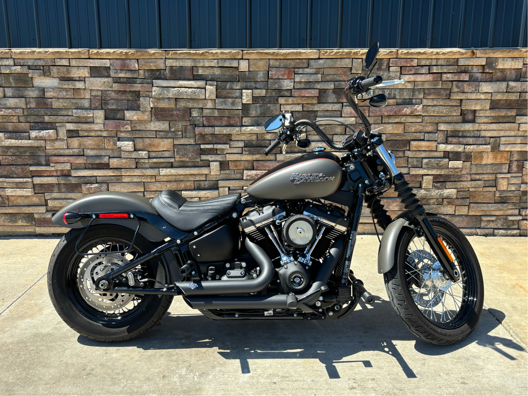 Softail® Street Bob®
