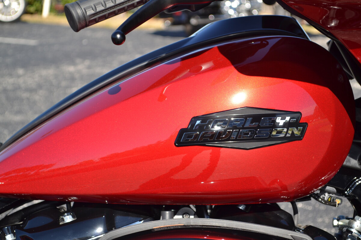 Street Glide®