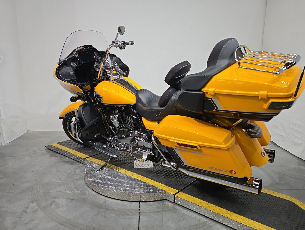 CVO® Road Glide® Limited