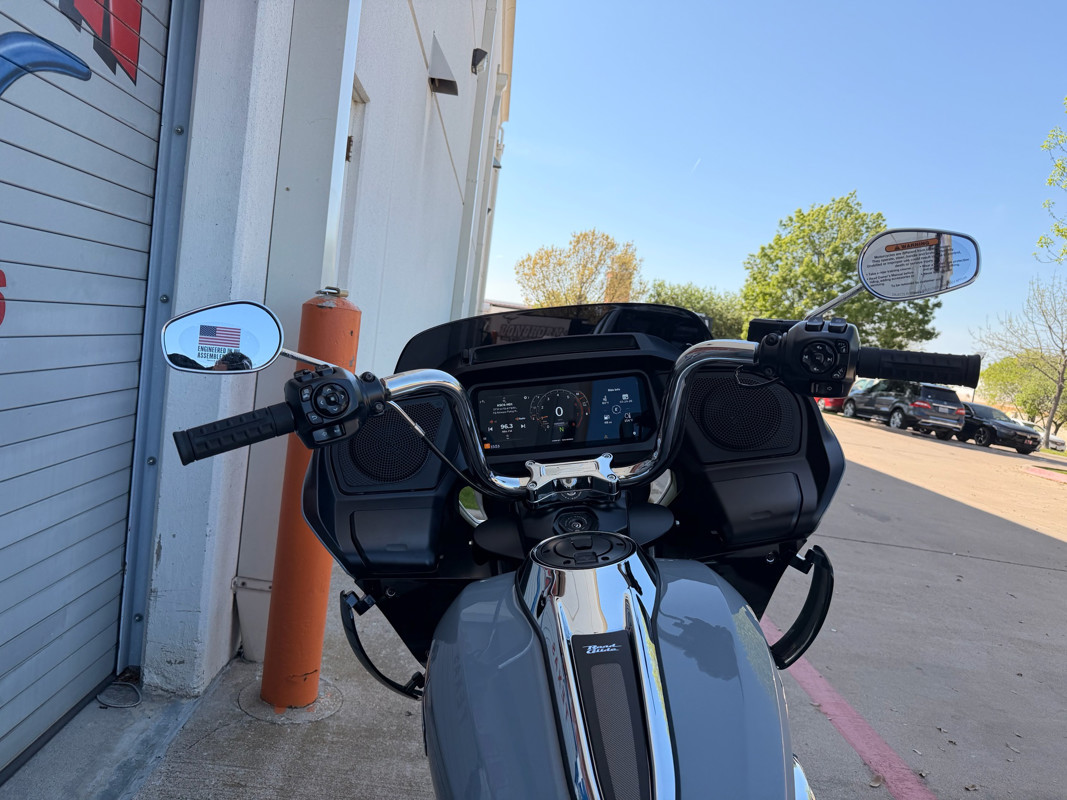 Road Glide®