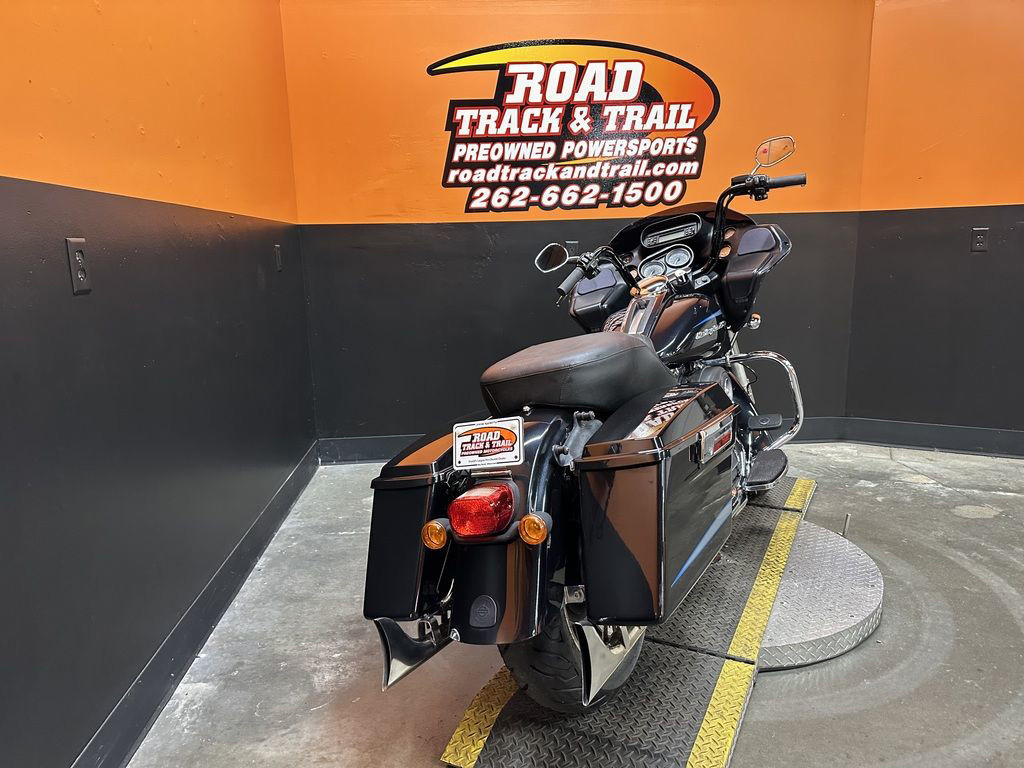 Road Glide® Custom
