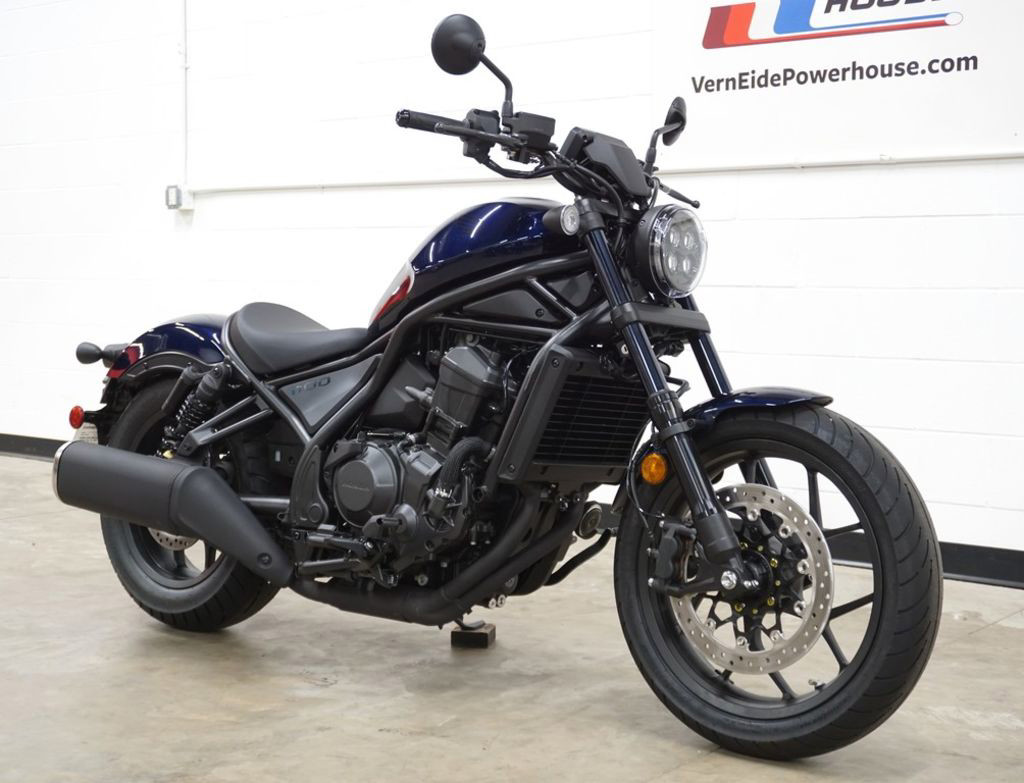 Rebel 1100