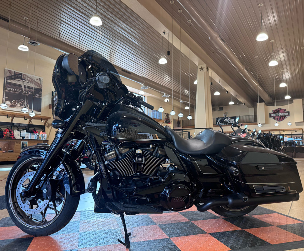 Street Glide® ST