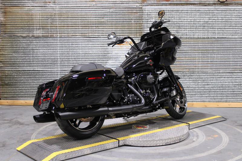 Road Glide®