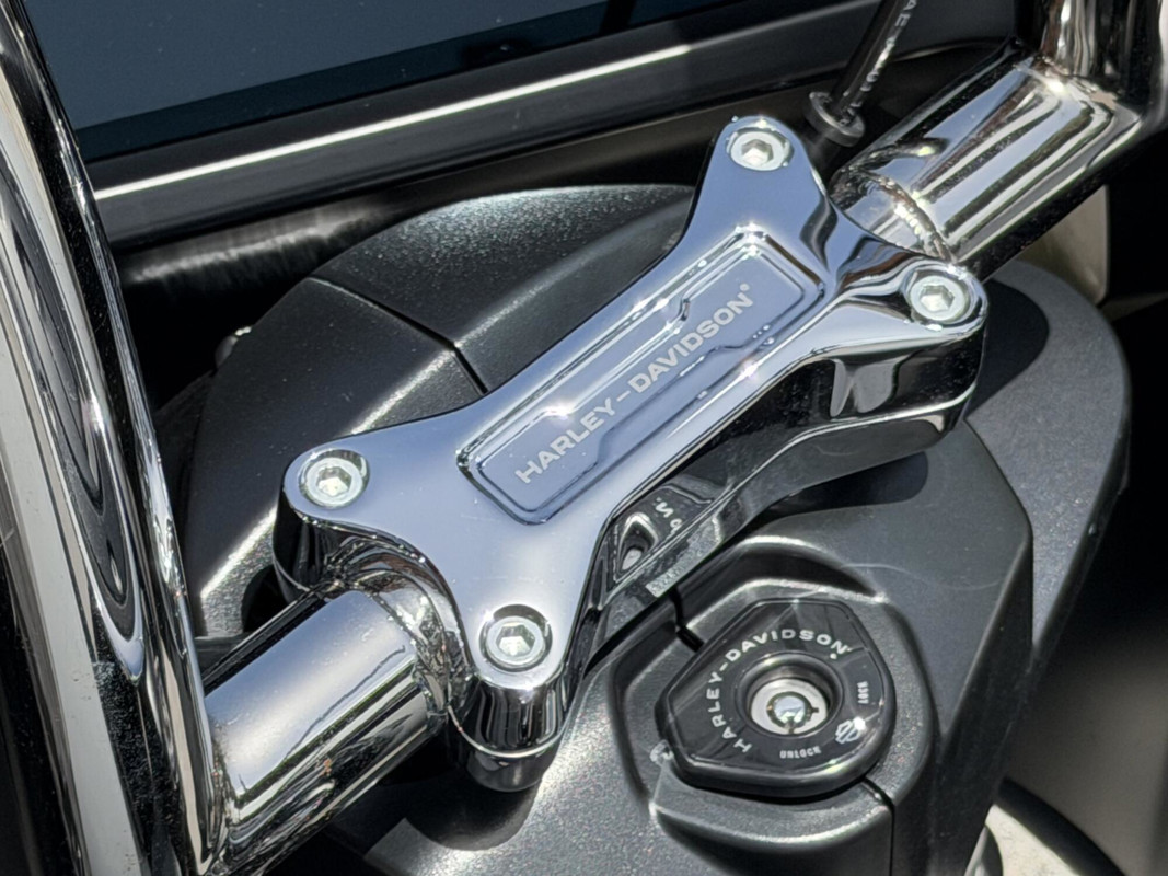 Road Glide®