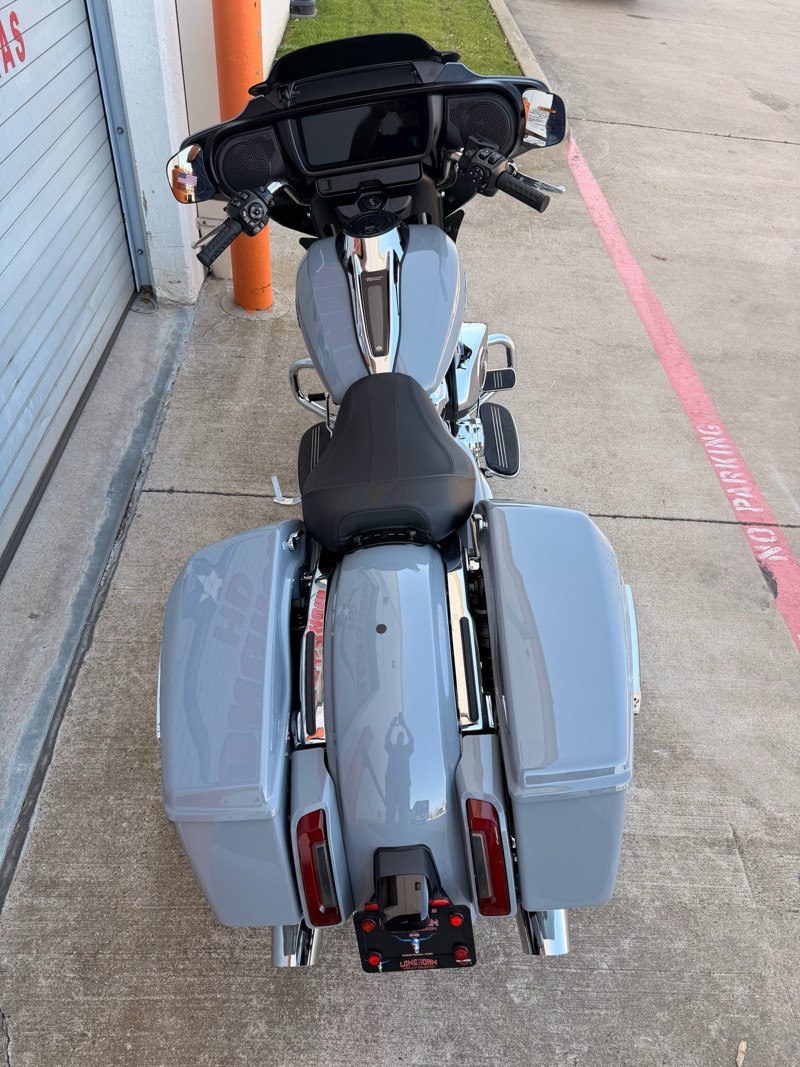 Street Glide®