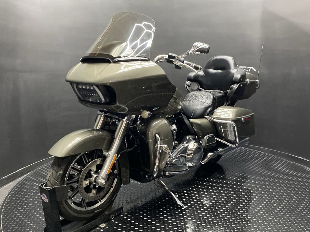 Road Glide® Ultra