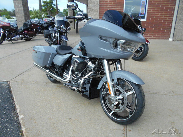 Road Glide®