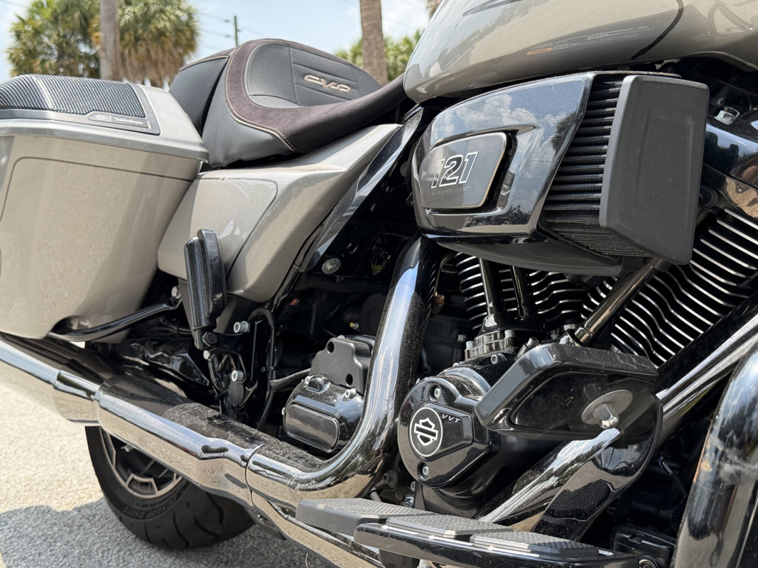 CVO® Street Glide®