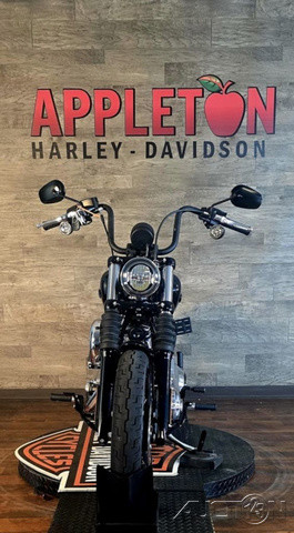 Street Bob®