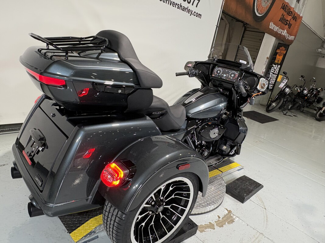 Street Glide® 3 Limited