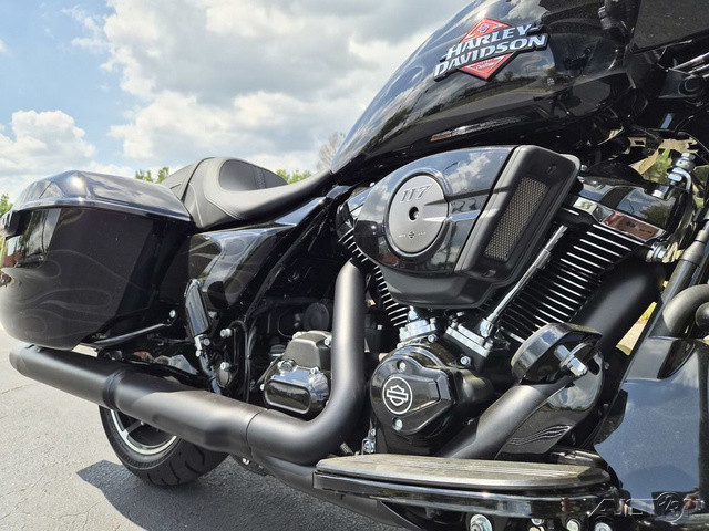Road Glide®