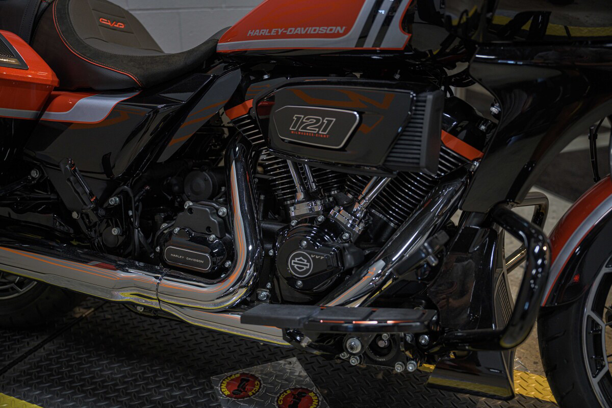 CVO® Road Glide®