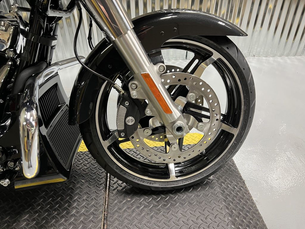 Road Glide®