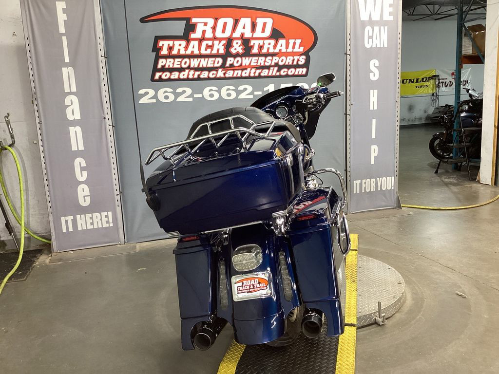 Street Glide®