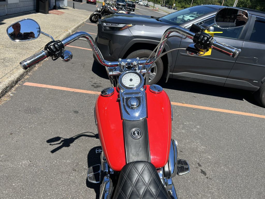 Dyna® Super Glide® Custom