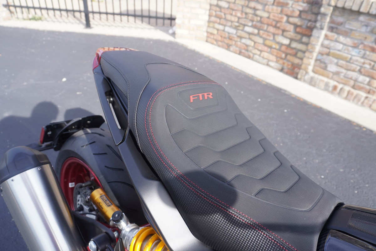 FTR R Carbon