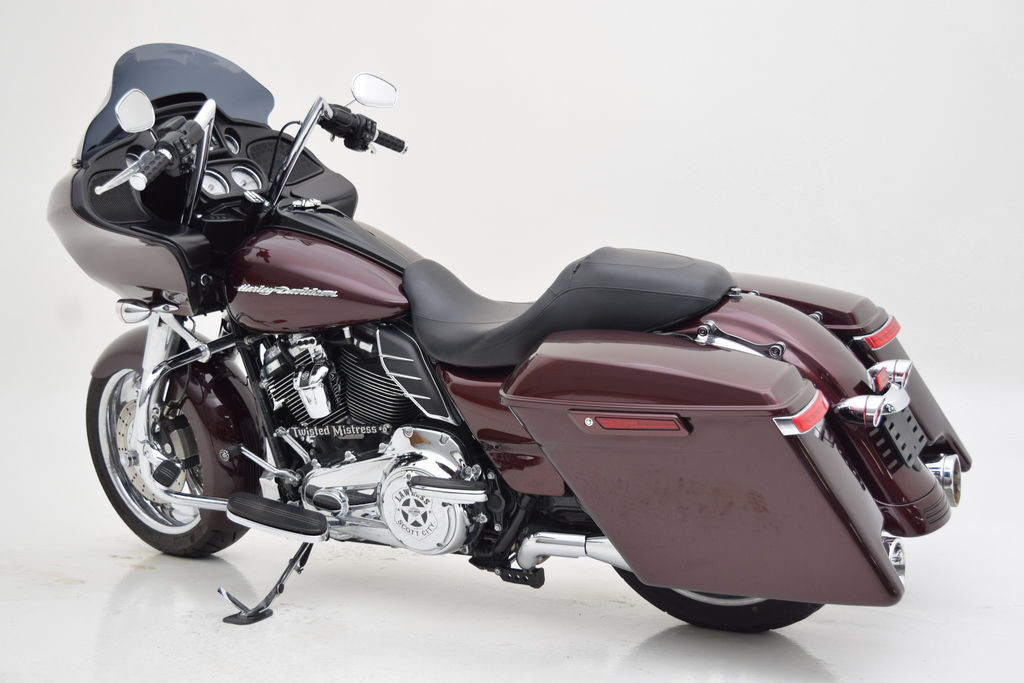 Road Glide®
