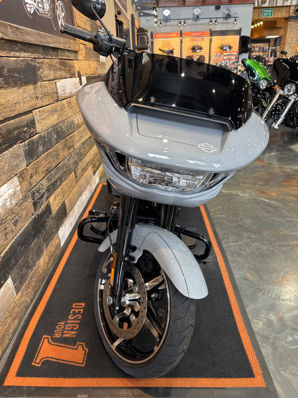 Road Glide®