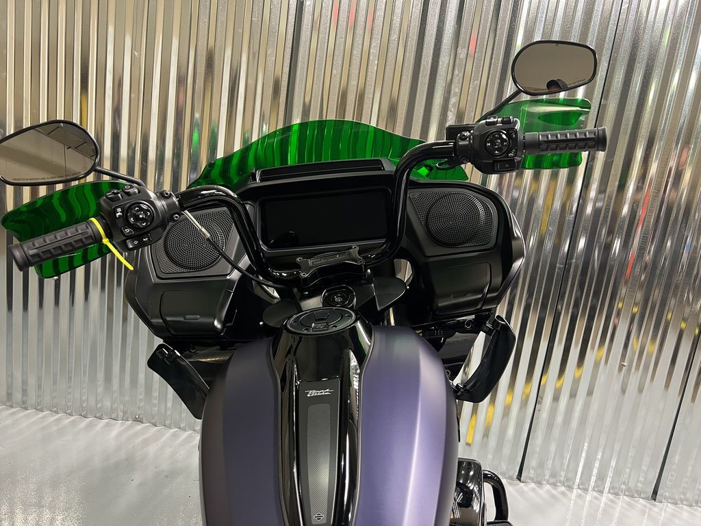 Road Glide®