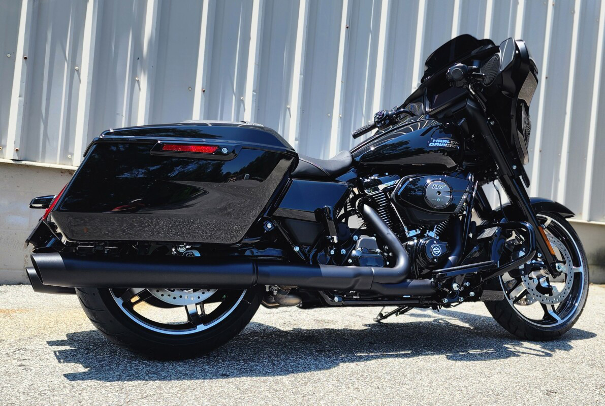 Street Glide®