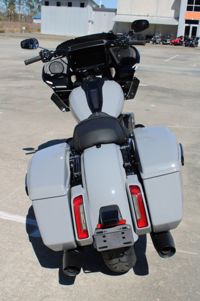 Road Glide®