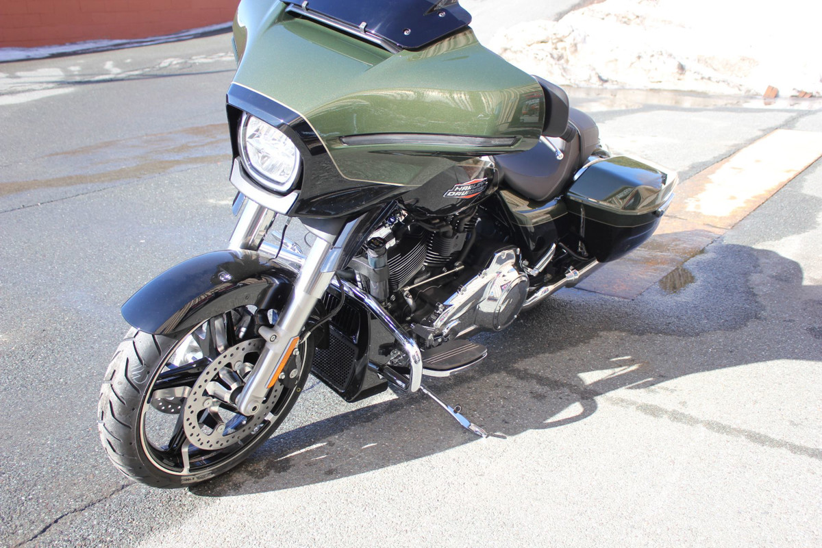 Street Glide®