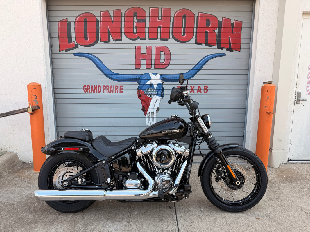 Street Bob®