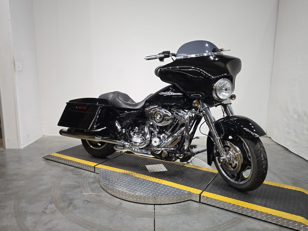 Street Glide®