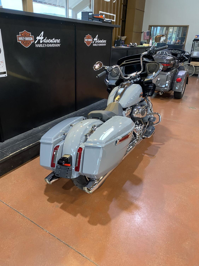 Road Glide®