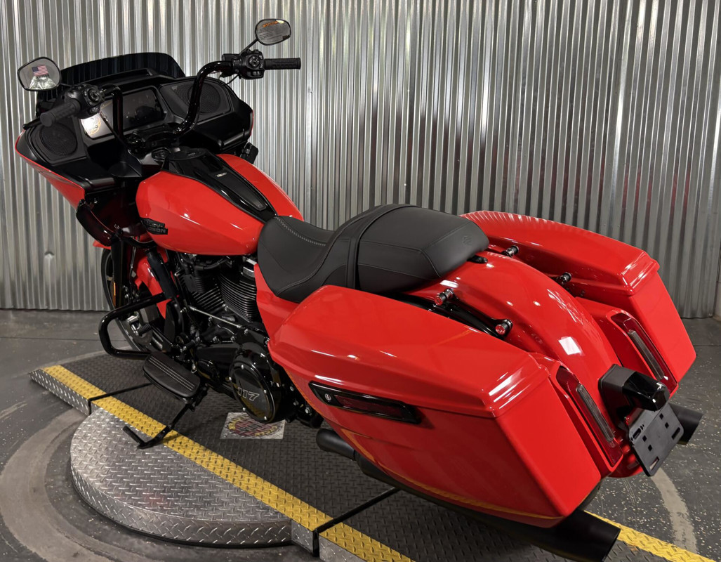 Road Glide®