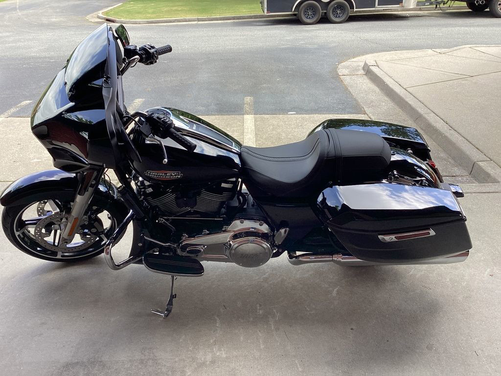 Road Glide®