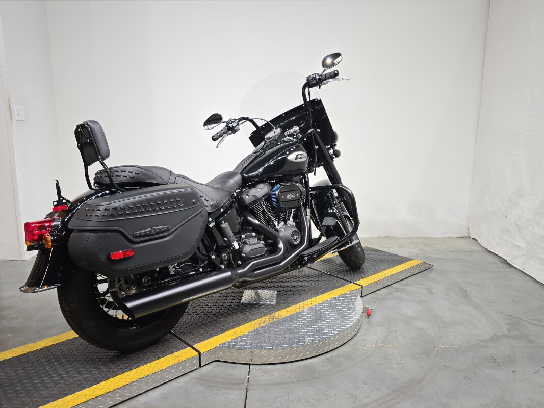 Heritage Classic 114