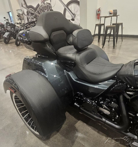 Street Glide® 3 Limited
