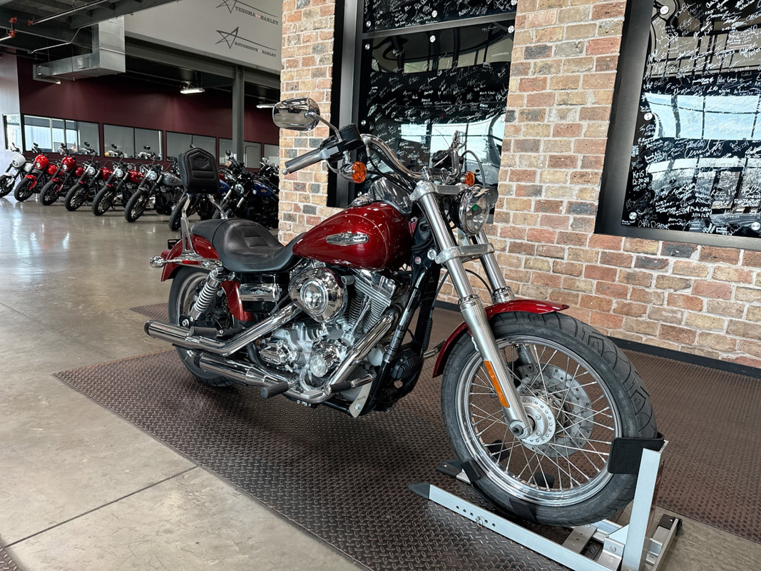 Dyna® Super Glide® Custom