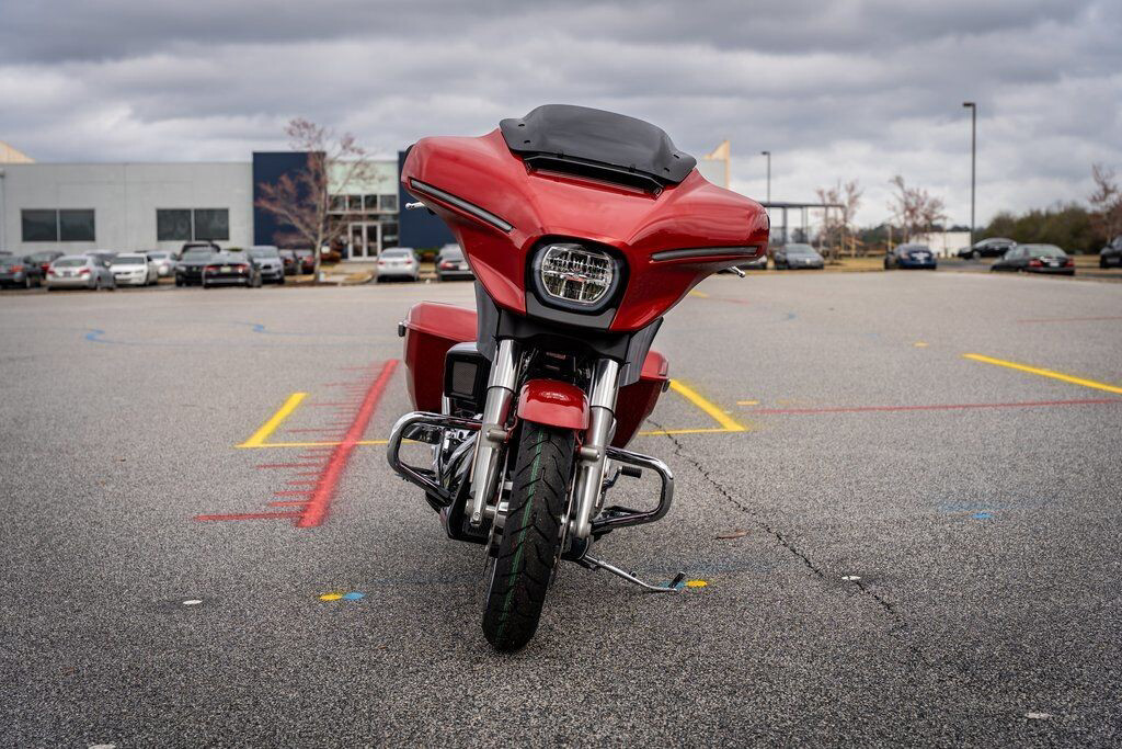 Street Glide®