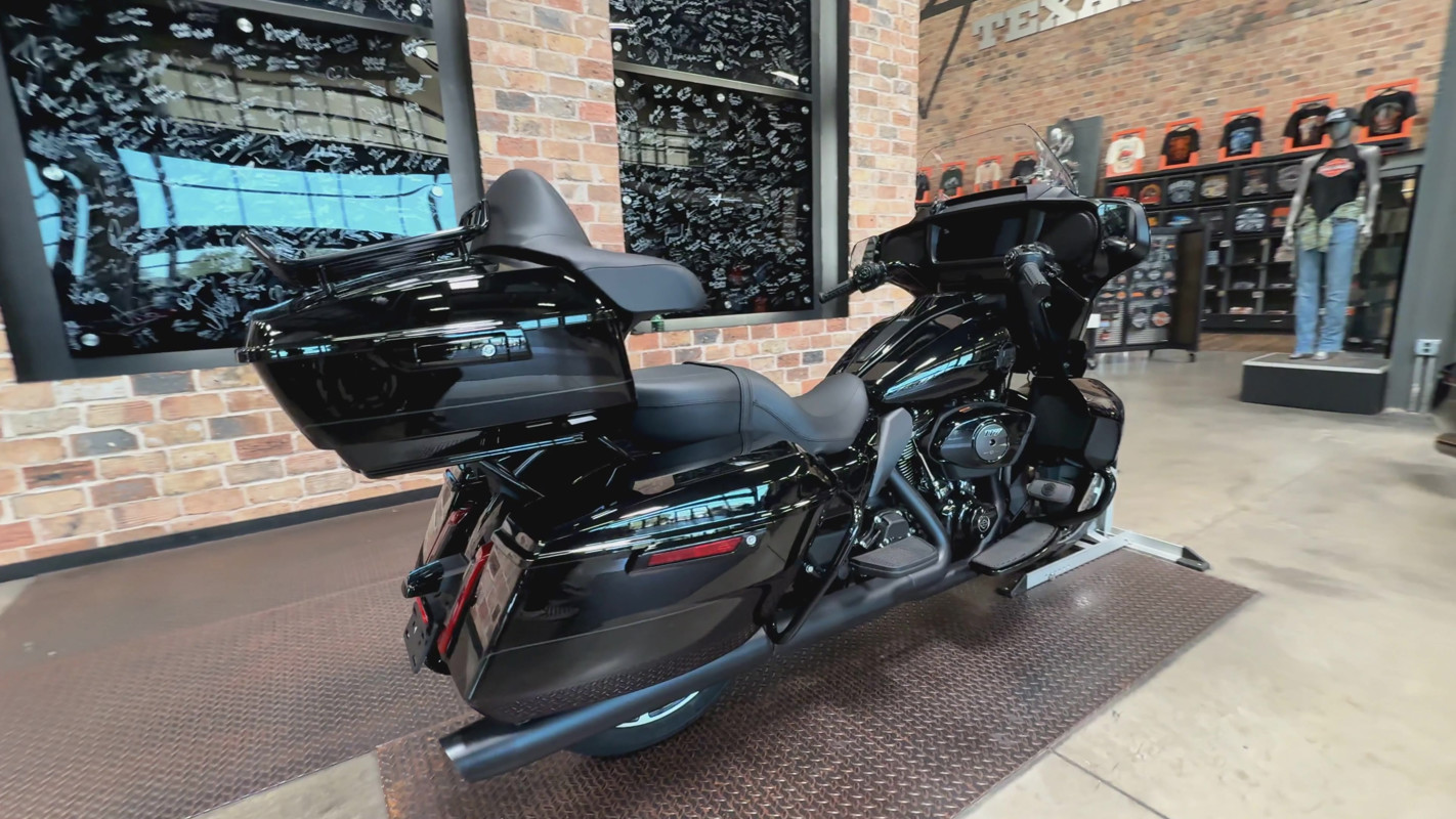 Street Glide® Ultra