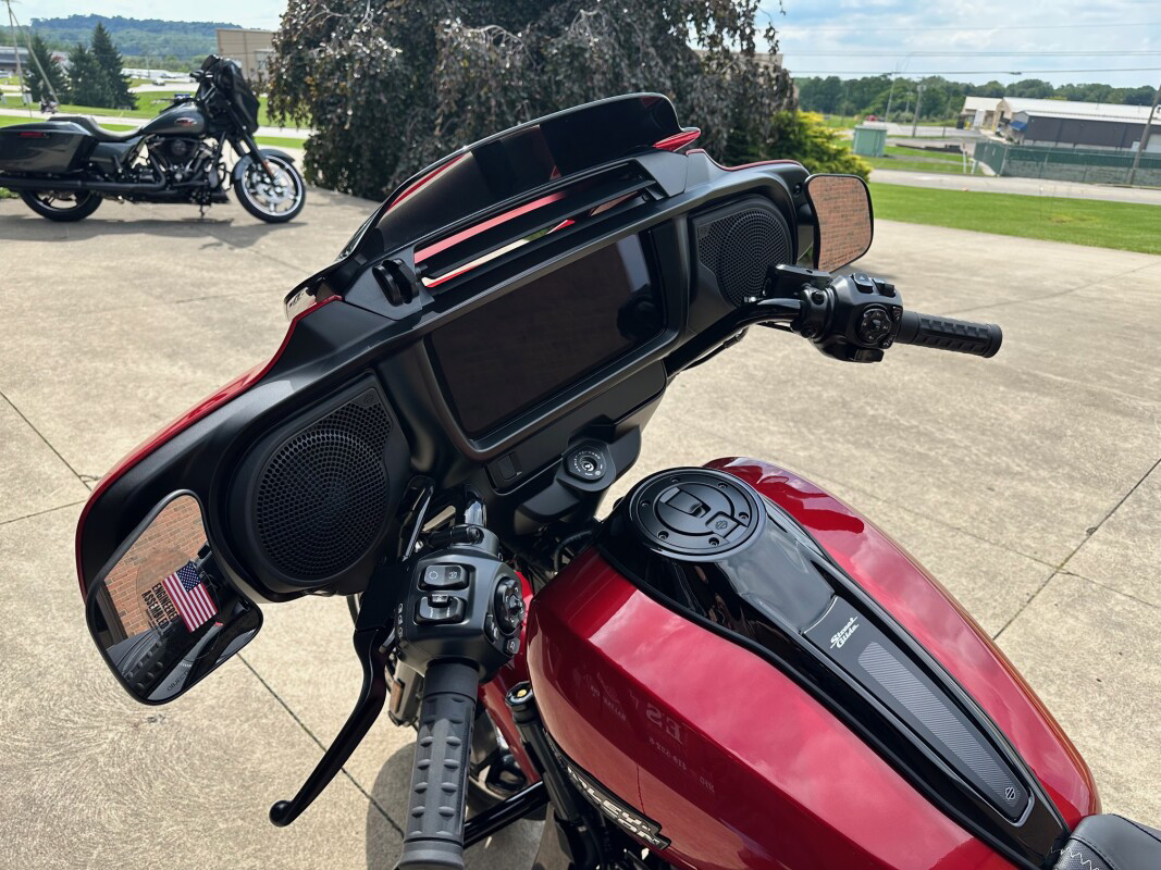 Street Glide®