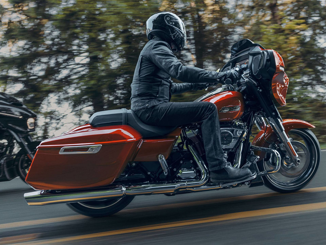 Street Glide®