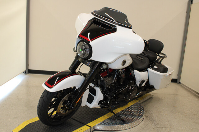 CVO® Street Glide®