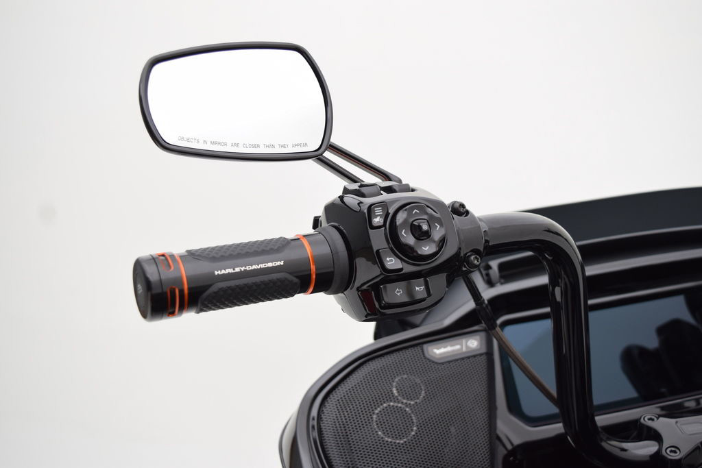 CVO® Road Glide®