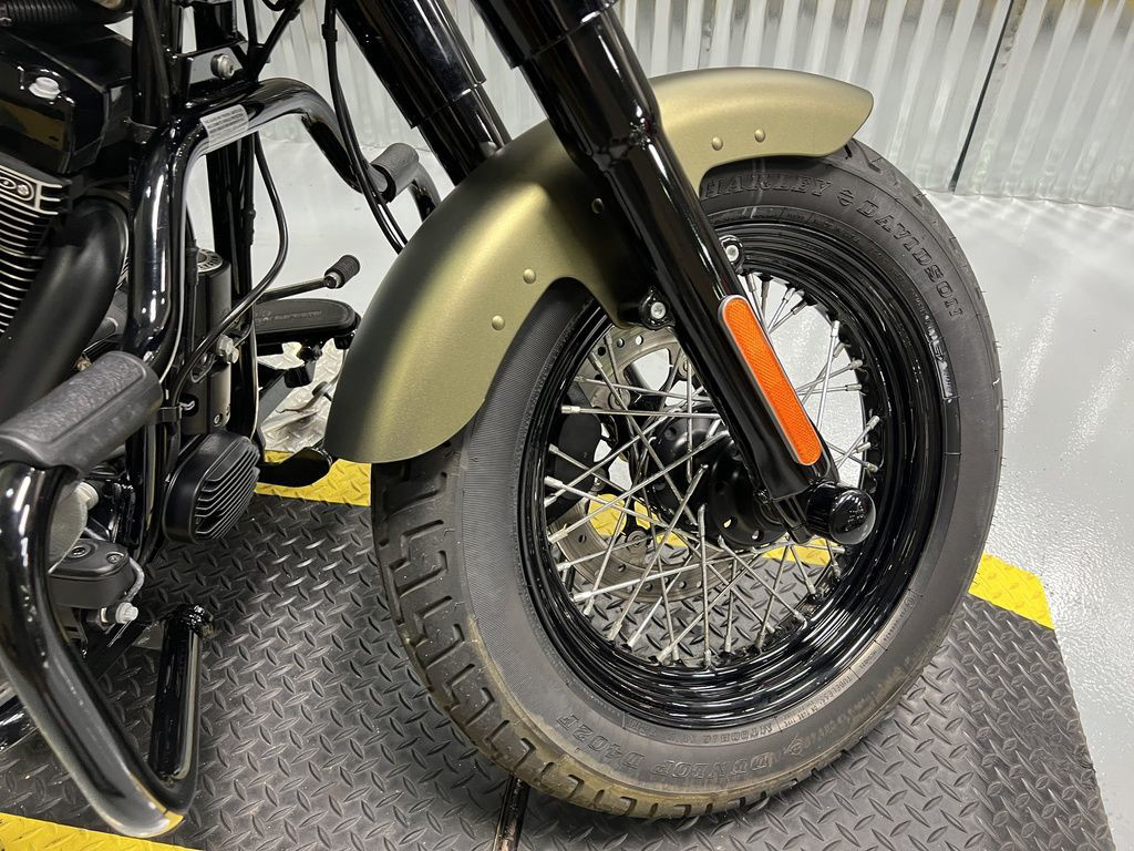 Softail® Slim® S