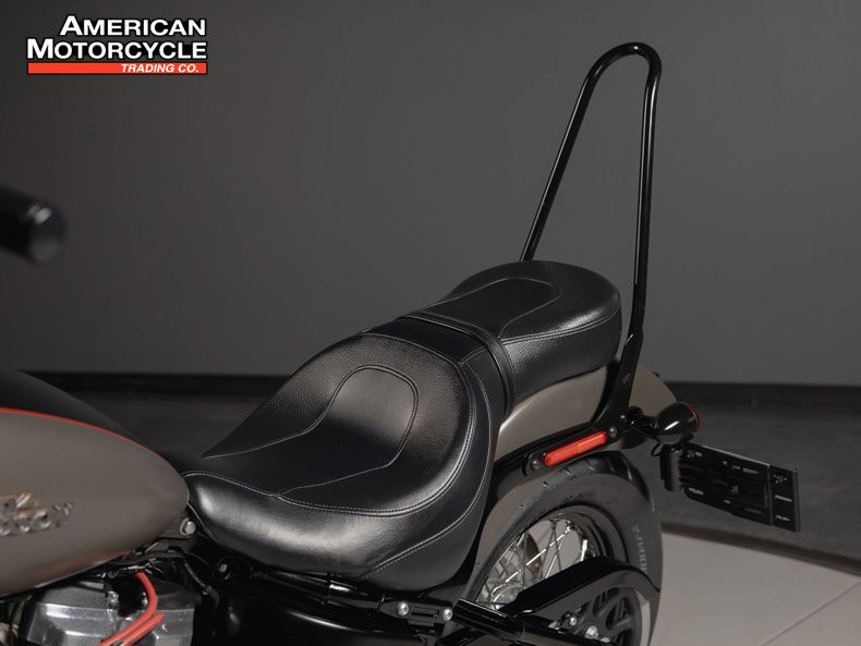 Softail® Street Bob®