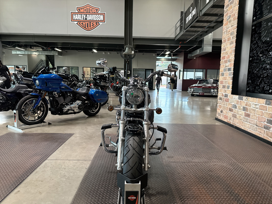 Sportster® 1200 Custom - H-D1 Factory Custom