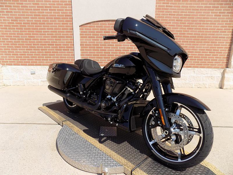 Street Glide®
