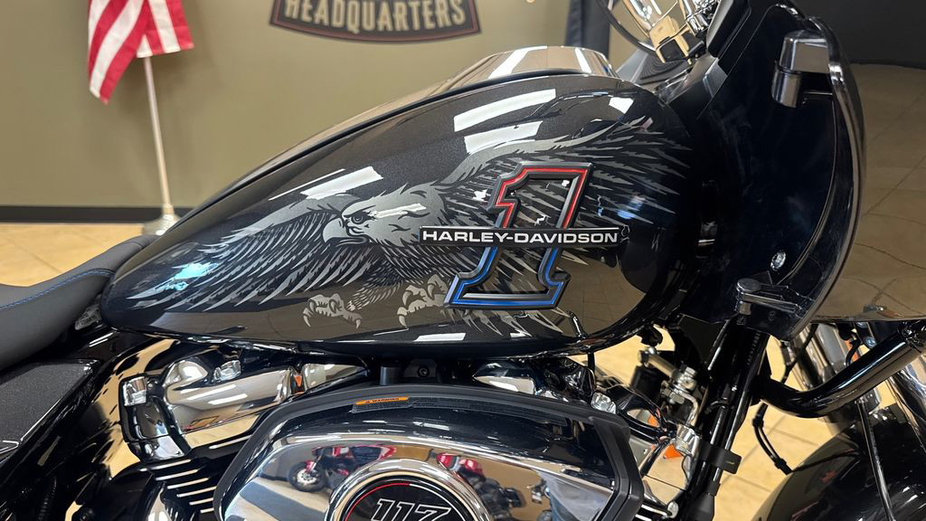 Road Glide®