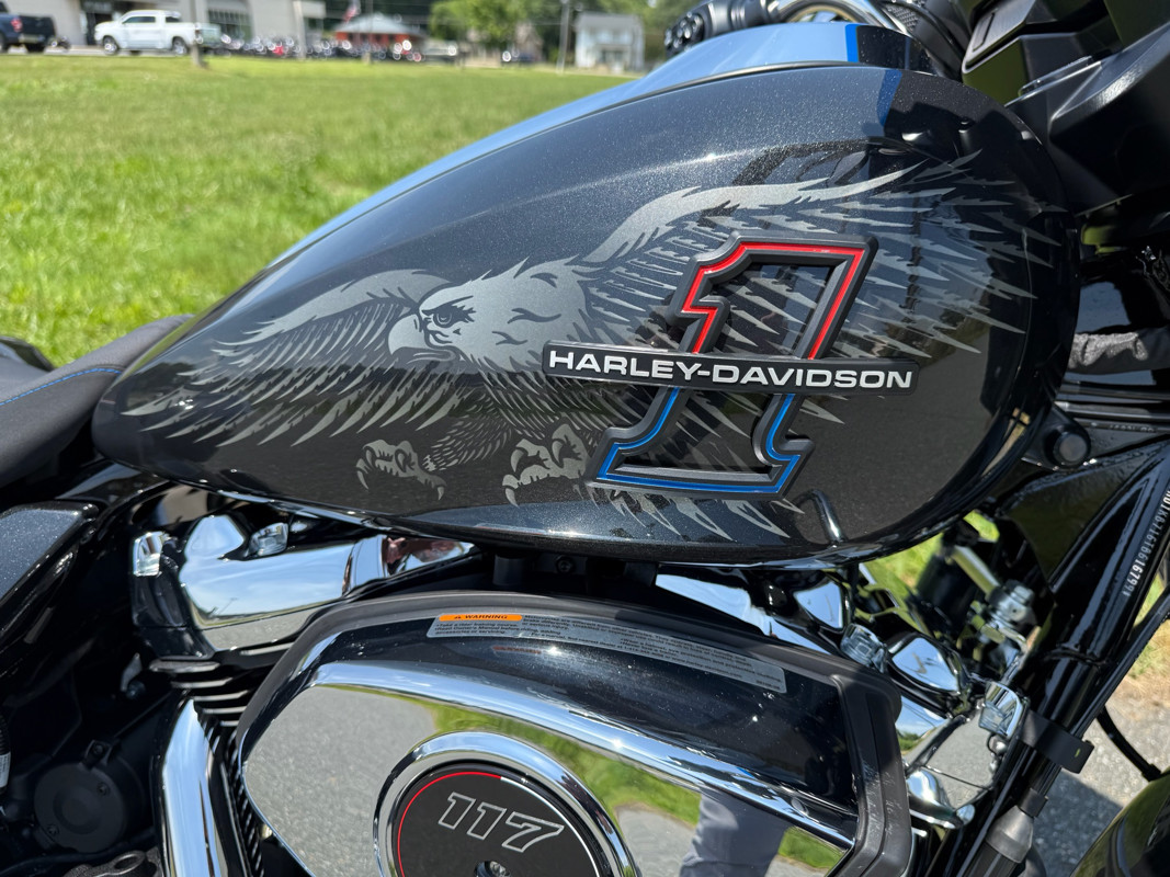 Street Glide®