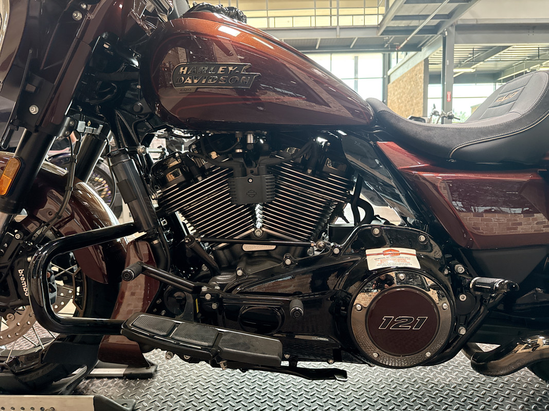 CVO® Street Glide®