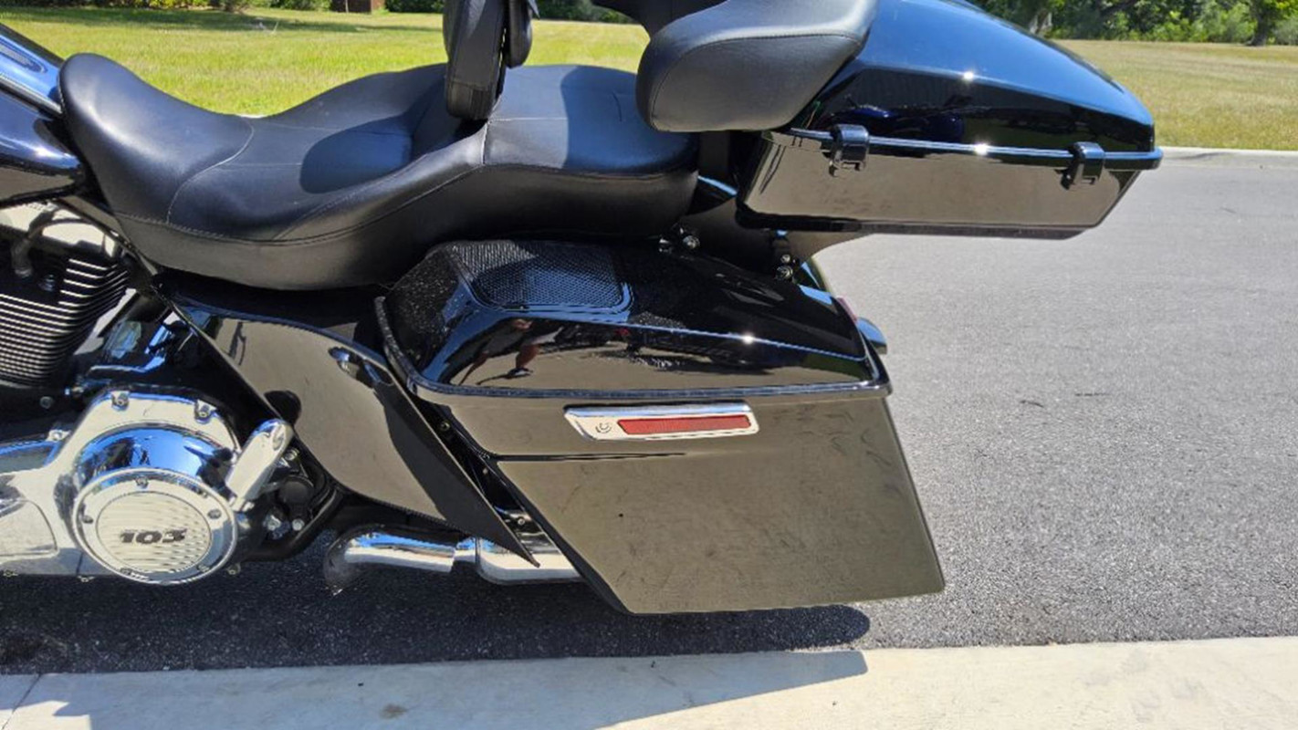 Street Glide®