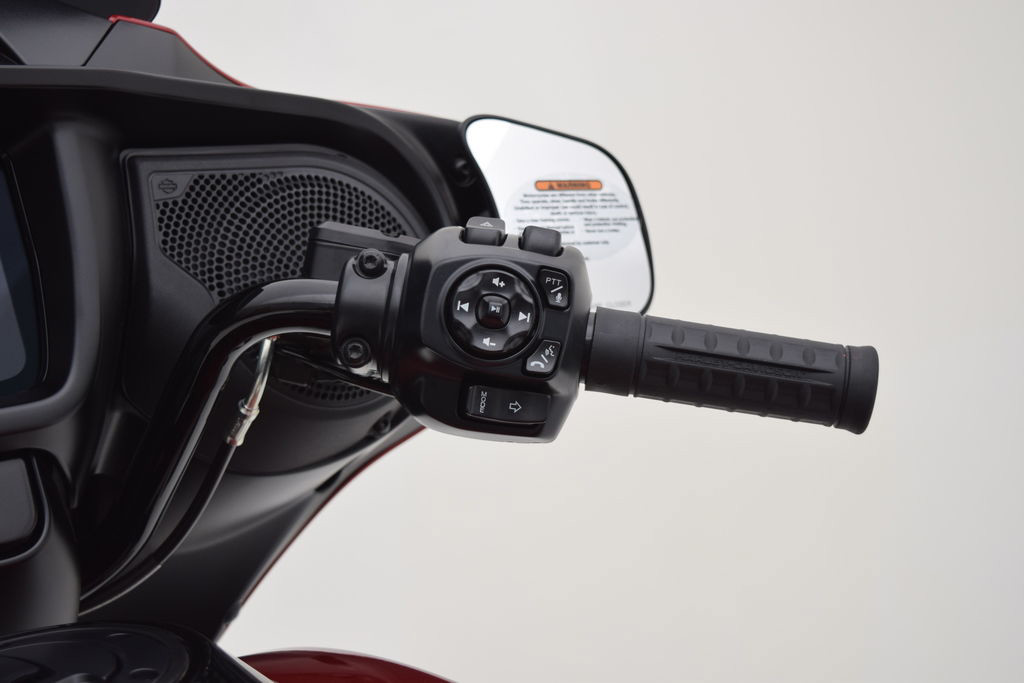 Street Glide®